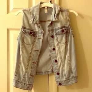Jean vest